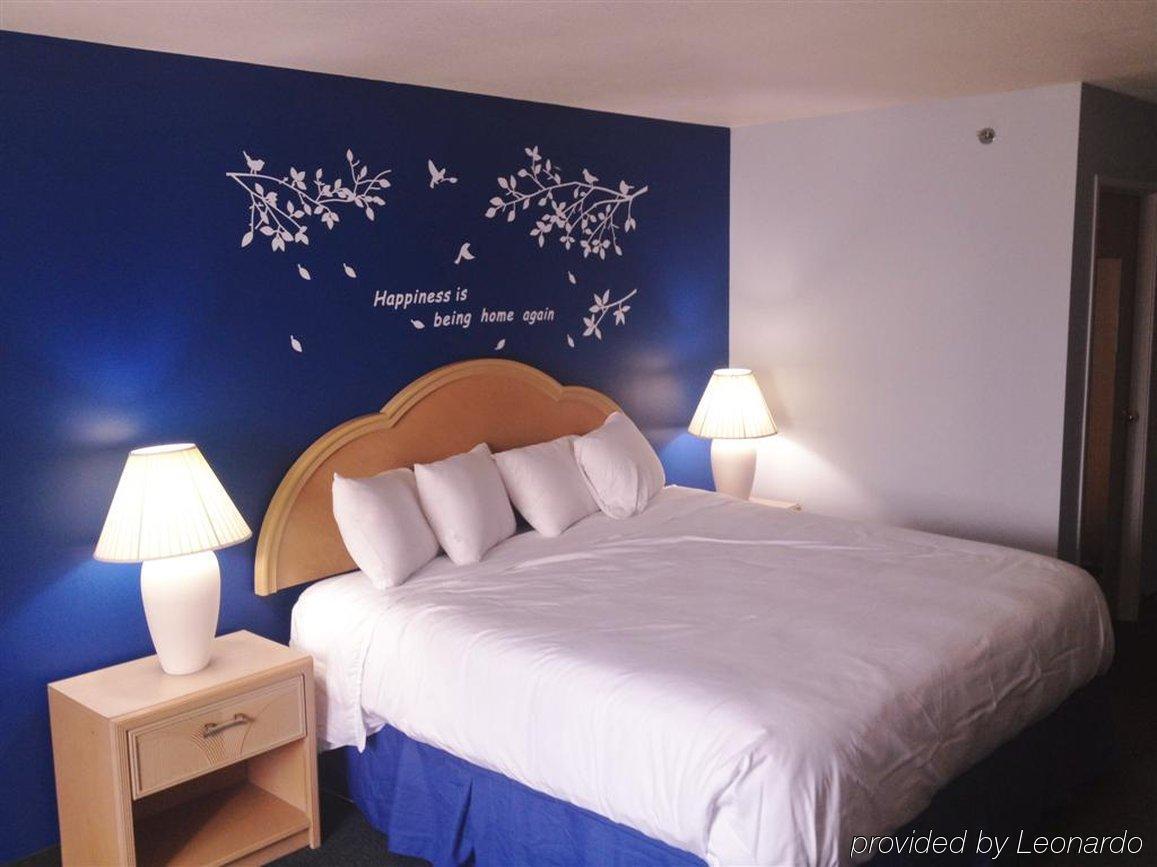 Days Inn By Wyndham Osage Beach Lake Of The Ozarks Exterior photo